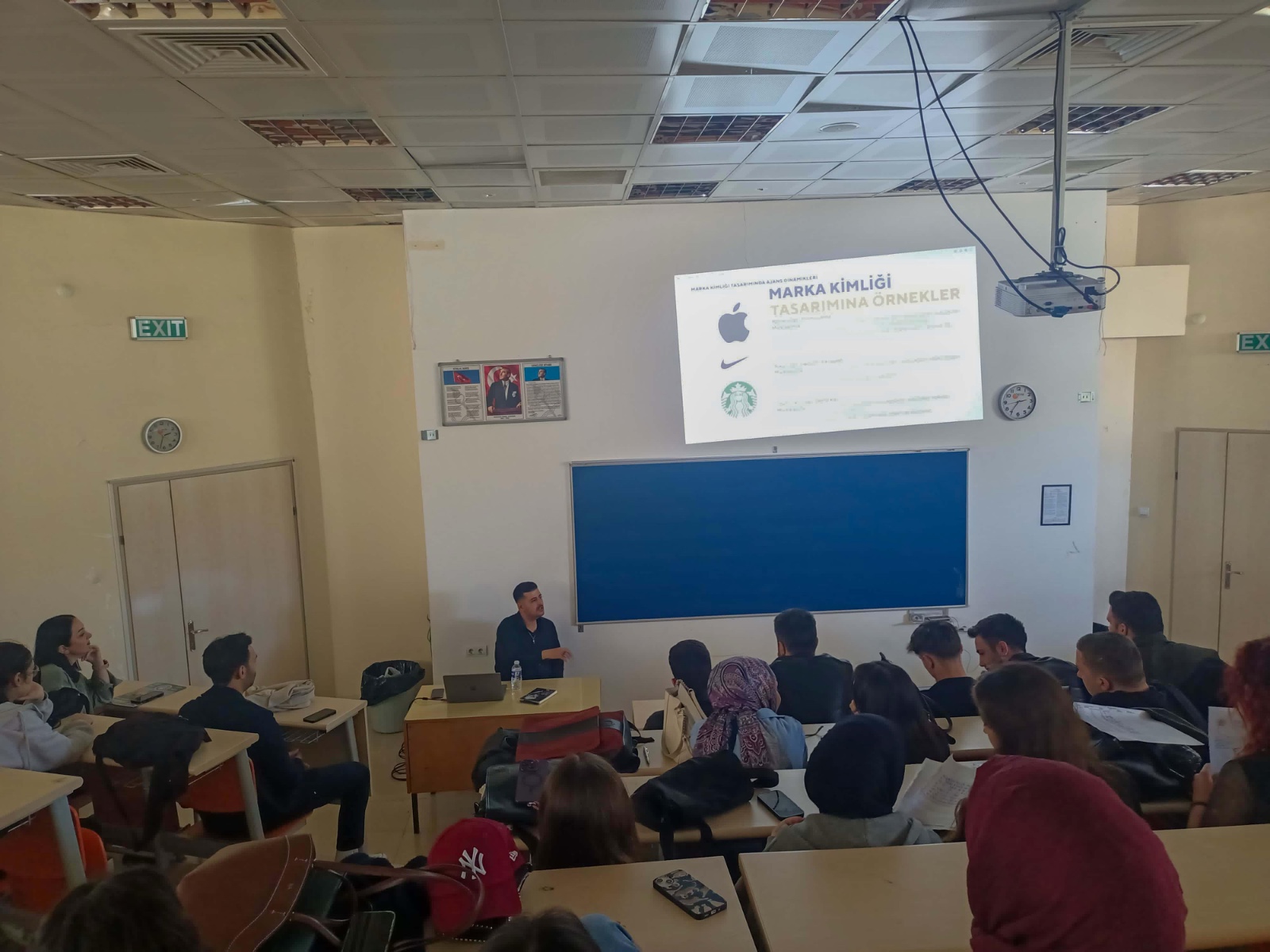 Balıkesir MYO Tasarım Bölümünün “Marka Kimliği Tasarımında Ajans Dinamikleri” Semineri 1