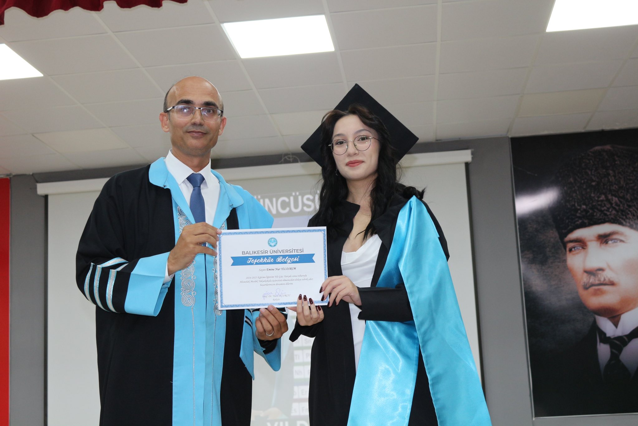 Altınoluk MYOda Mezuniyet Coşkusu 8