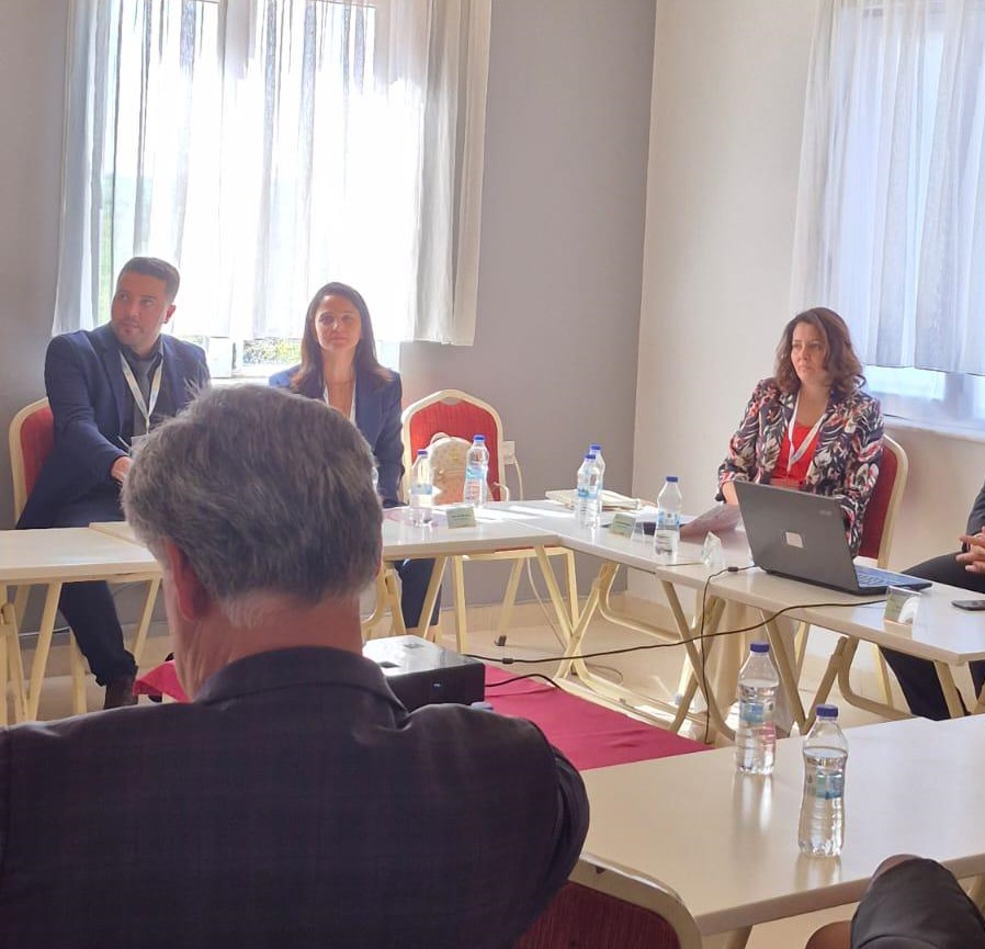 BAÜN Turizm Fakültesinden Prof. Dr. Özlem Köroğlu'na Çifte Ödül: Yenilikçi Rehberlik ve Bilime Üstün Katkı 3