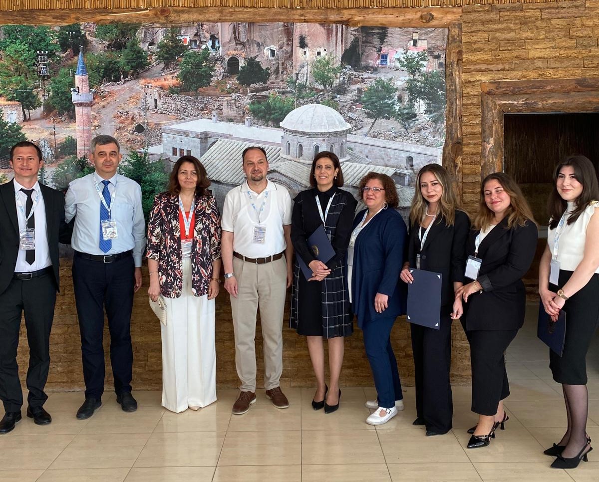 BAÜN Turizm Fakültesinden Prof. Dr. Özlem Köroğlu'na Çifte Ödül: Yenilikçi Rehberlik ve Bilime Üstün Katkı 4
