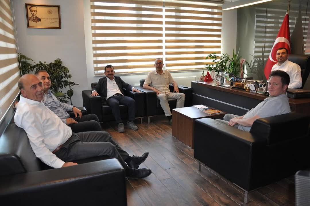 Fakültemiz Yönetiminden "Balıkesir İli Damızlık Sığır Yetiştiricileri Birliğine" ziyaret