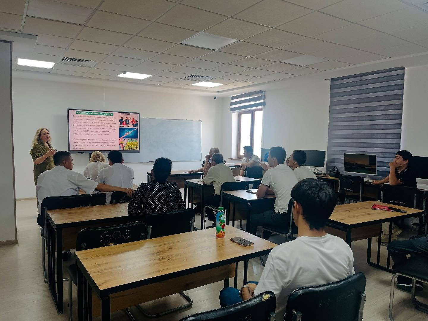 Balıkesir MYO Müdürü Doç. Dr. Fatmagül Tolun Özbekistan Renaisance Üniversitesi Bilgi Teknolojileri Bölümü Öğretim Elemanlarına Sunum Gerçekleştirdi 4