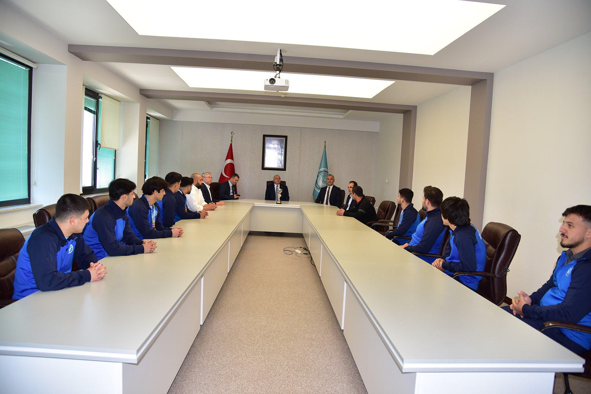 Türkiye İkincisi Güreş Takımından BAÜN Üst Yönetimine Ziyaret 1