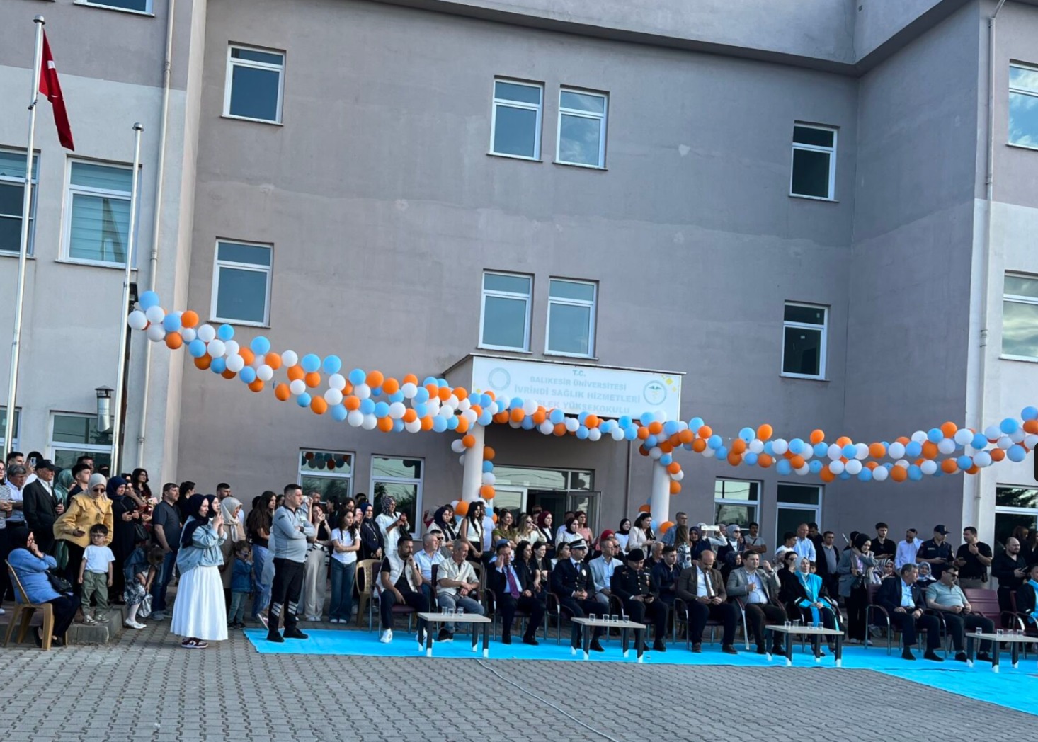 Hayallerin Peşinde Yeni Bir Sayfa: BAÜN İvrindi SHMYO’da Mezuniyet Heyecanı 2