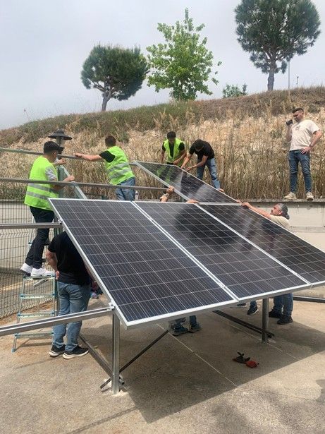 Güneşin Gücü Eğitimle Buluştu: Balıkesir MYO’da 3000w GES Devreye Alındı 5