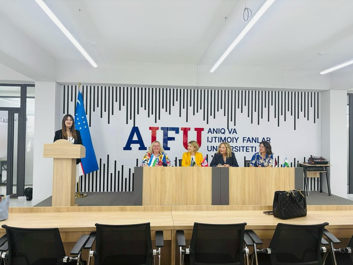 Balıkesir MYO Müdürü Doç. Dr. Fatmagül Tolun AIUF University of Exact and Social Sciences Yönetimine Üniversitemiz Hakkında Bilgilendirme Yaptı 4