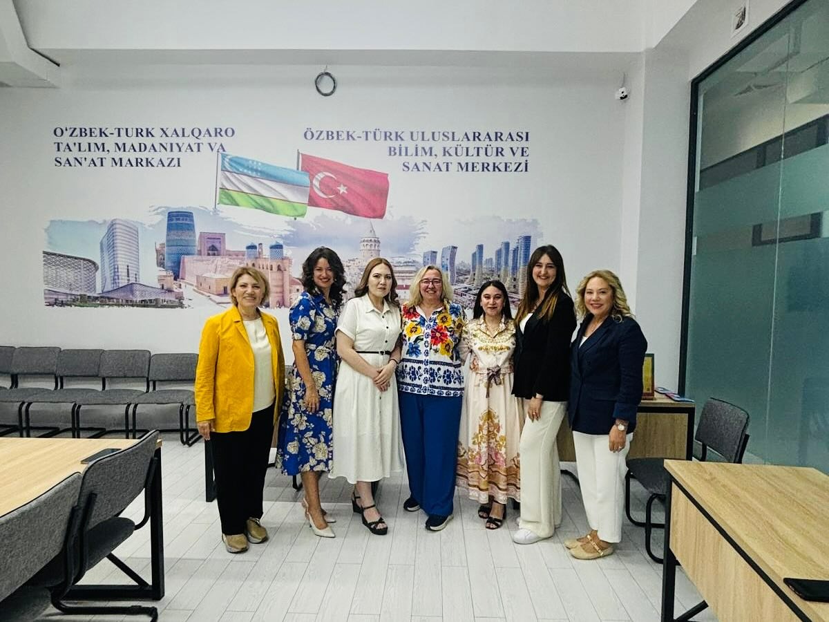 Balıkesir MYO Müdürü Doç. Dr. Fatmagül Tolun AIUF University of Exact and Social Sciences Yönetimine Üniversitemiz Hakkında Bilgilendirme Yaptı 5