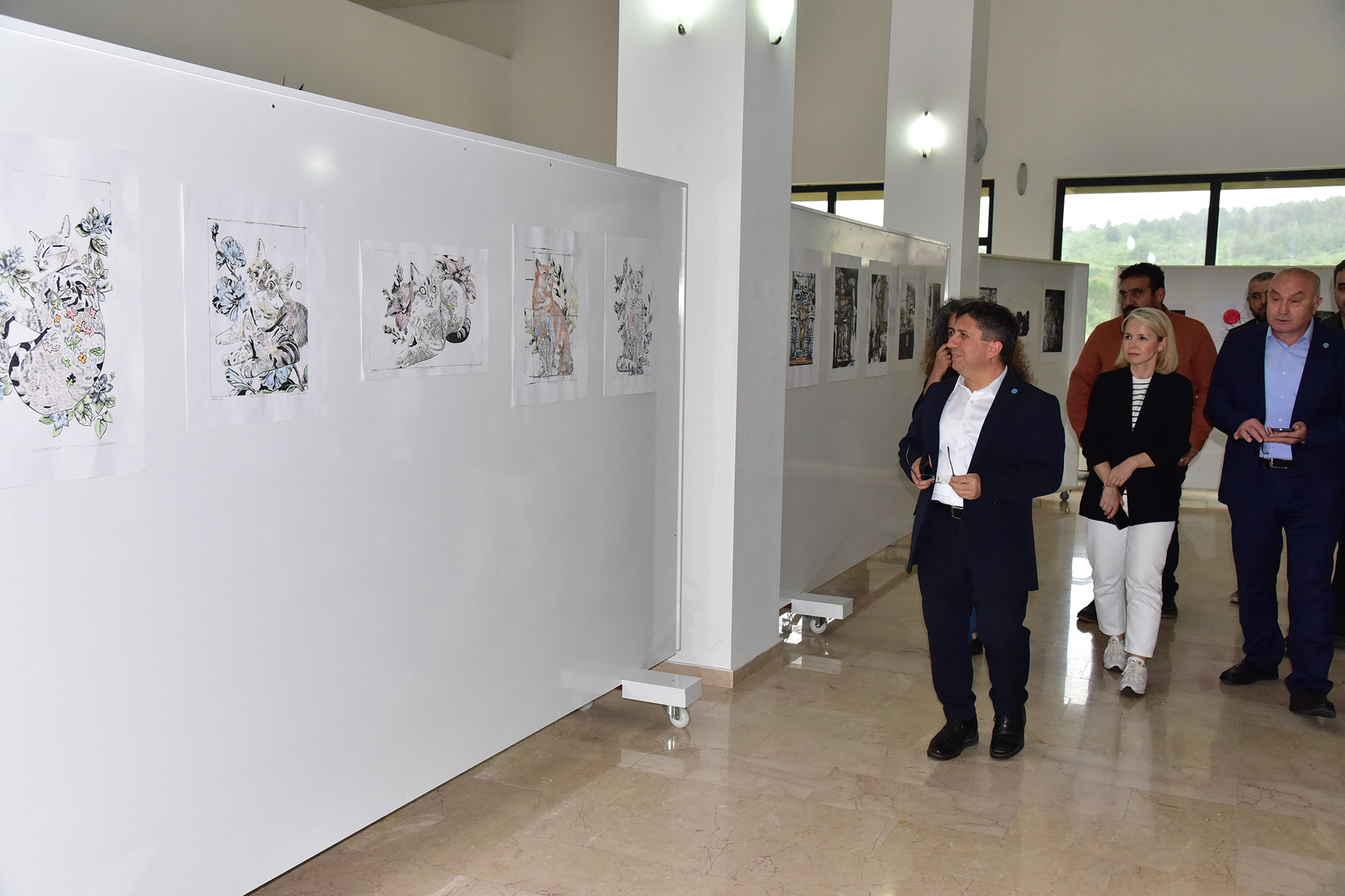 Hayal Gücünden Tuvale Uzanan Yolculuk: BAÜN Güzel Sanatlar Fakültesi'nden İlham Veren Sergi 4