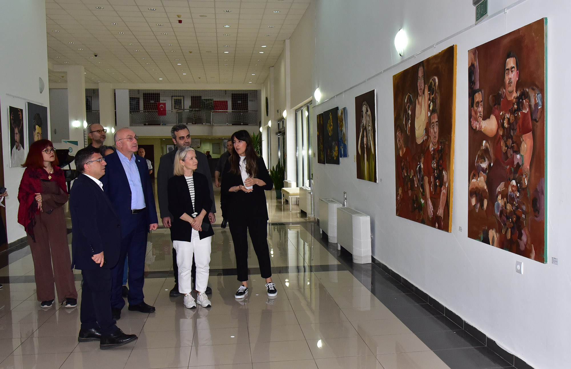 Hayal Gücünden Tuvale Uzanan Yolculuk: BAÜN Güzel Sanatlar Fakültesi'nden İlham Veren Sergi 2