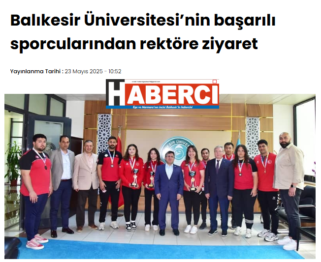 Balıkesir Üniversitesi’nin başarılı sporcularından rektöre ziyaret.