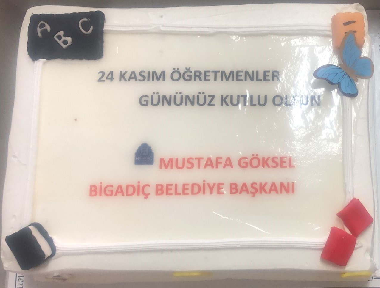 Belediye Başkanı'ndan Öğretmenler Günü Kutlaması 