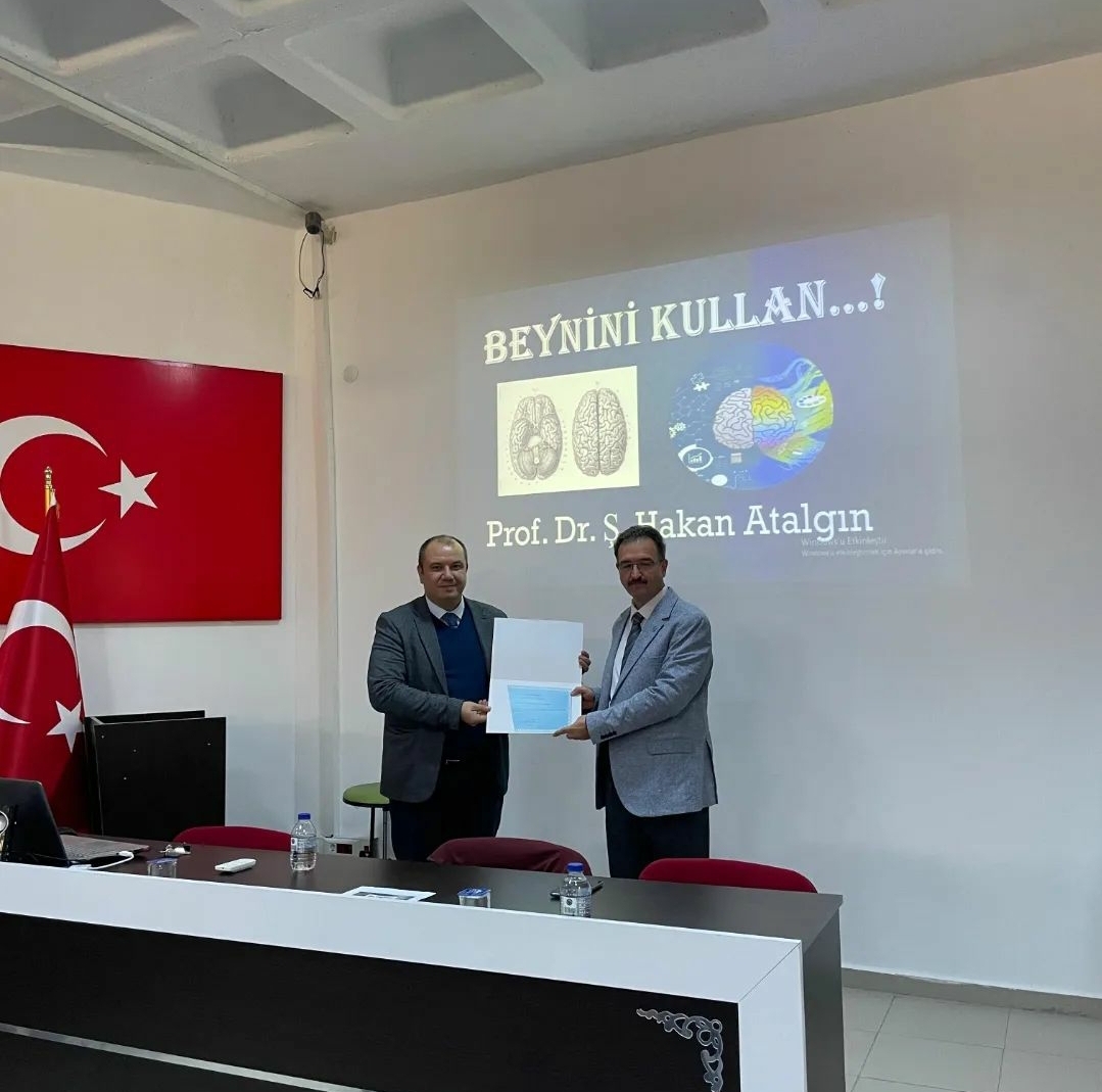 "Beynini Kullan" Konulu Seminer 