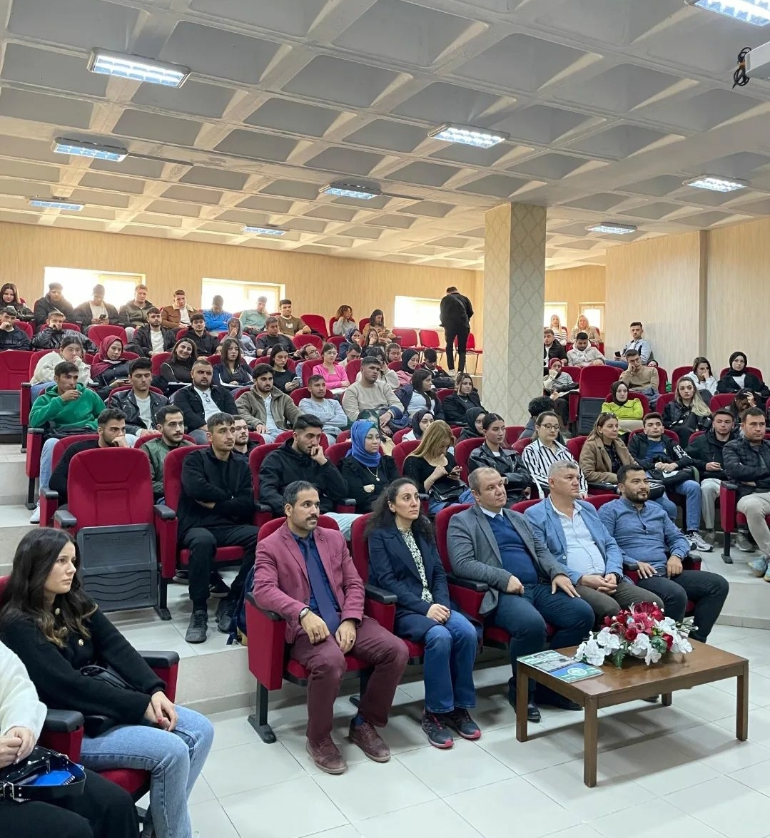 "Beynini Kullan" Konulu Seminer  3