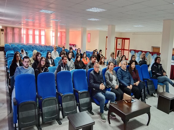 Meslek Yüksekokulumuzda Ayvalık Kırsalındaki Kayıp Mimari Mirasın Yeniden Keşfi Semineri Düzenlendi