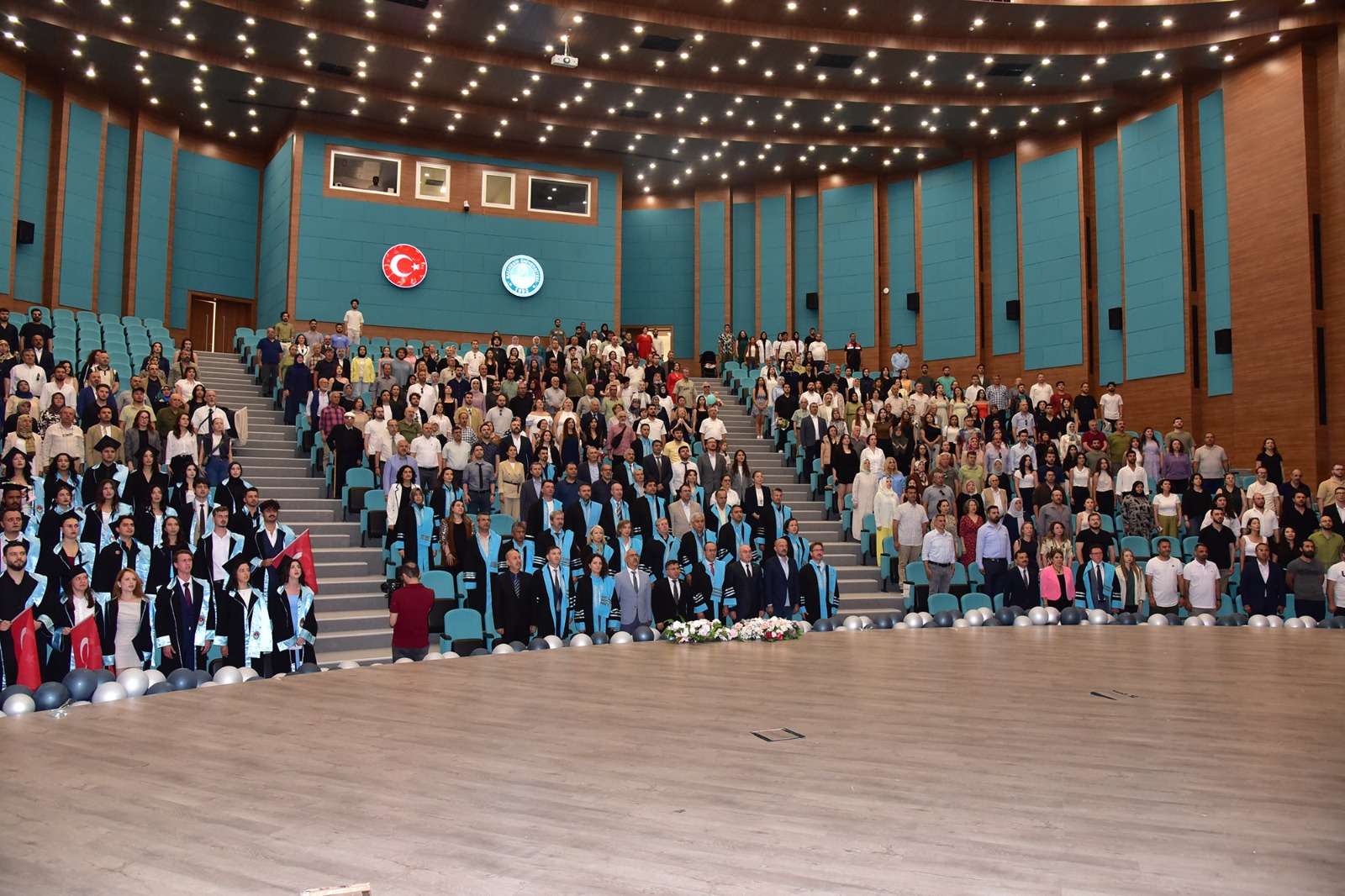 Can Dostlarına Adanmış Bir Meslek: BAÜN Veteriner Fakültesinde Mezuniyet Coşkusu 3