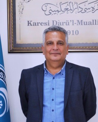 Nida Eser