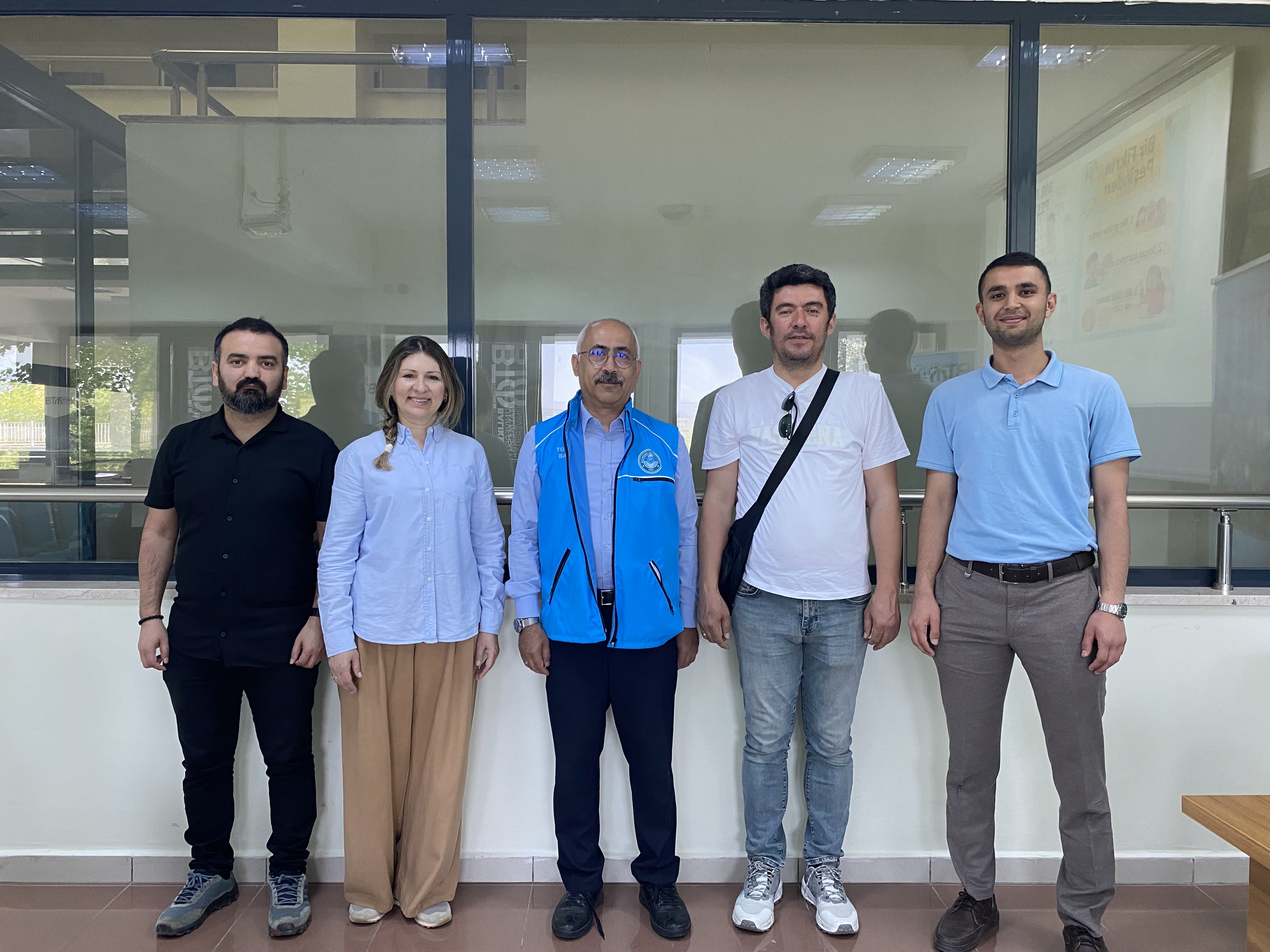 Teknoloji Yolculuğu BAÜN TTO ile Başladı: Ortaokul Öğrencileri Bilim ve Girişimcilikle Tanıştı 3