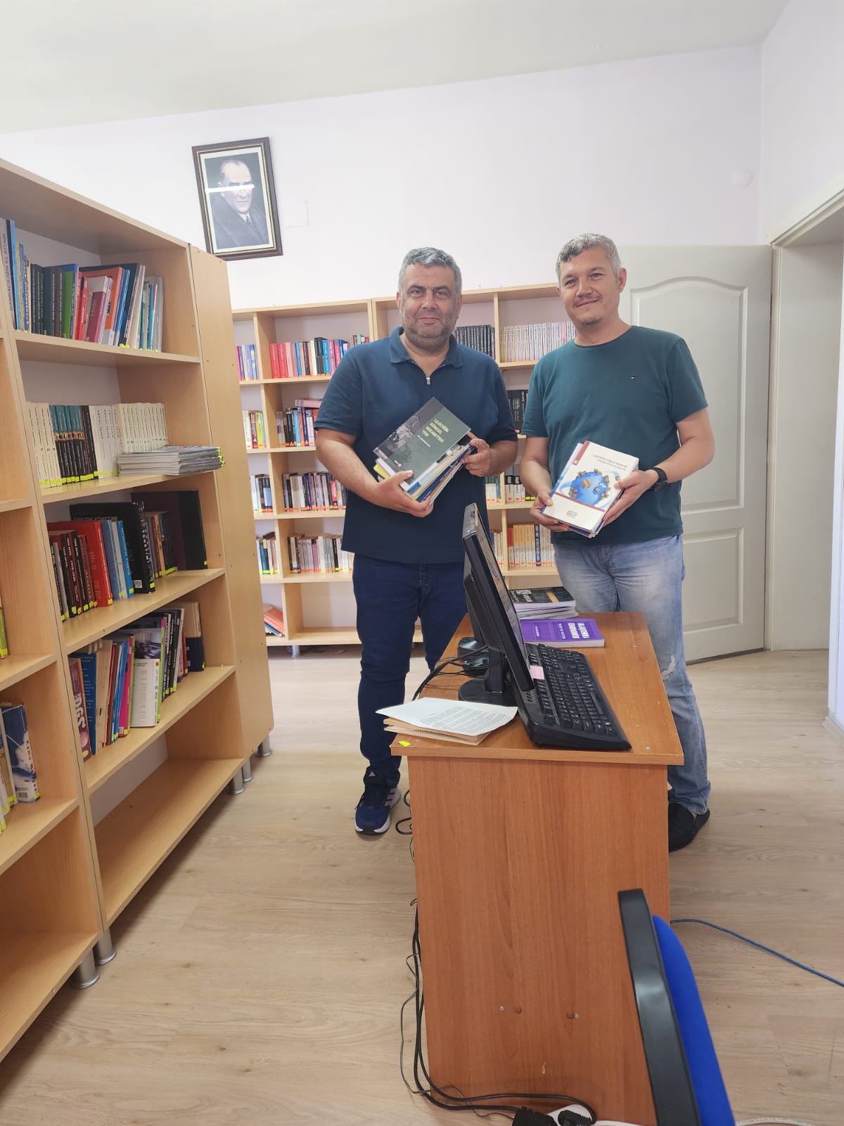 Bigadiç MYO Kütüphanesi Lojistik Alanında Güçleniyor