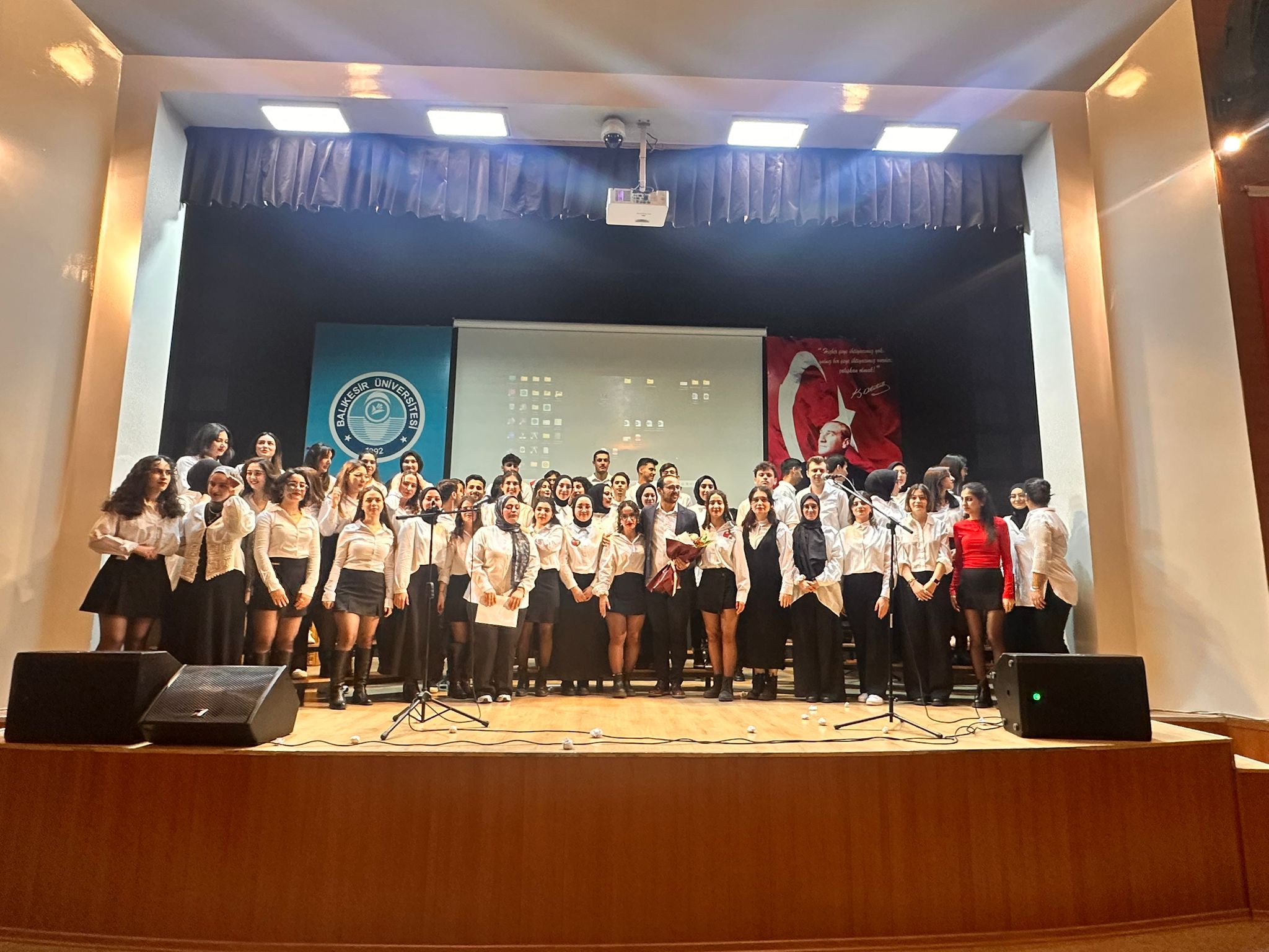 Öğrencilerimizden Çocuk Şarkıları Konseri