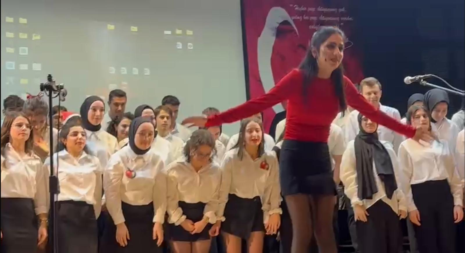 Öğrencilerimizden Çocuk Şarkıları Konseri 3