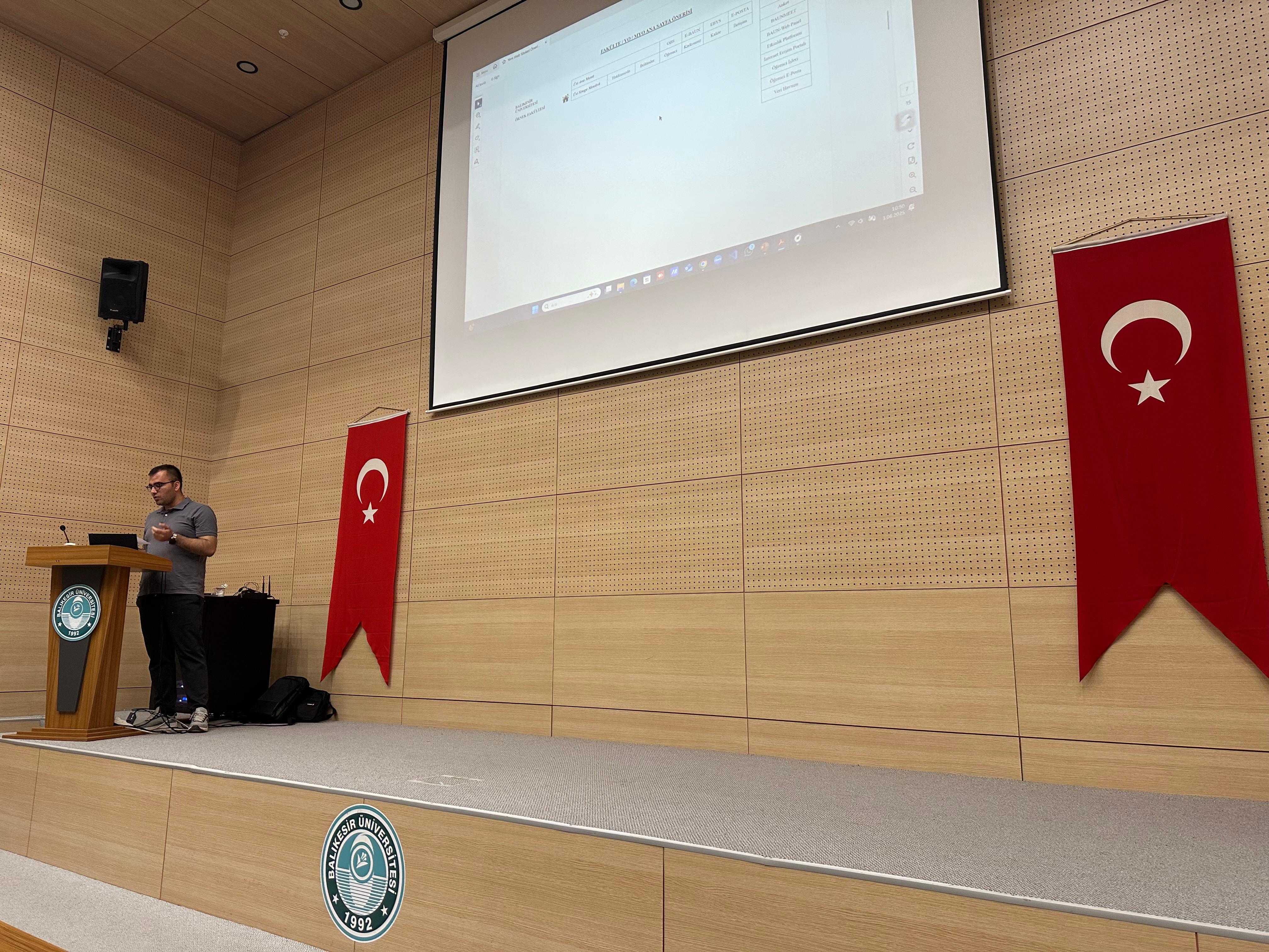 Hizmet İçi Eğitim Programı Kapsamında Üniversitemiz Personeline Web Sayfası Düzenleme Eğitimi Verildi 4