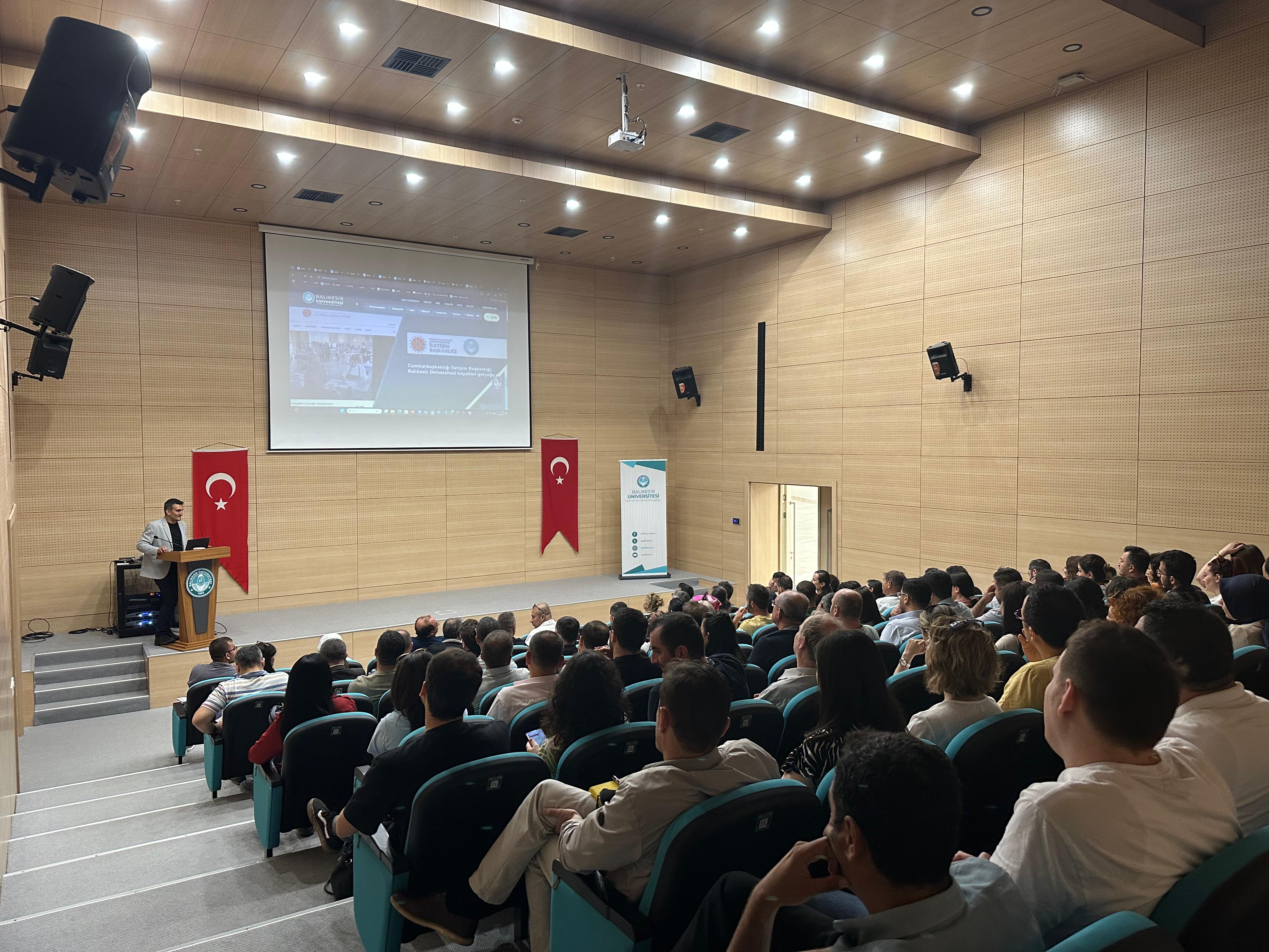 Hizmet İçi Eğitim Programı Kapsamında Üniversitemiz Personeline Web Sayfası Düzenleme Eğitimi Verildi