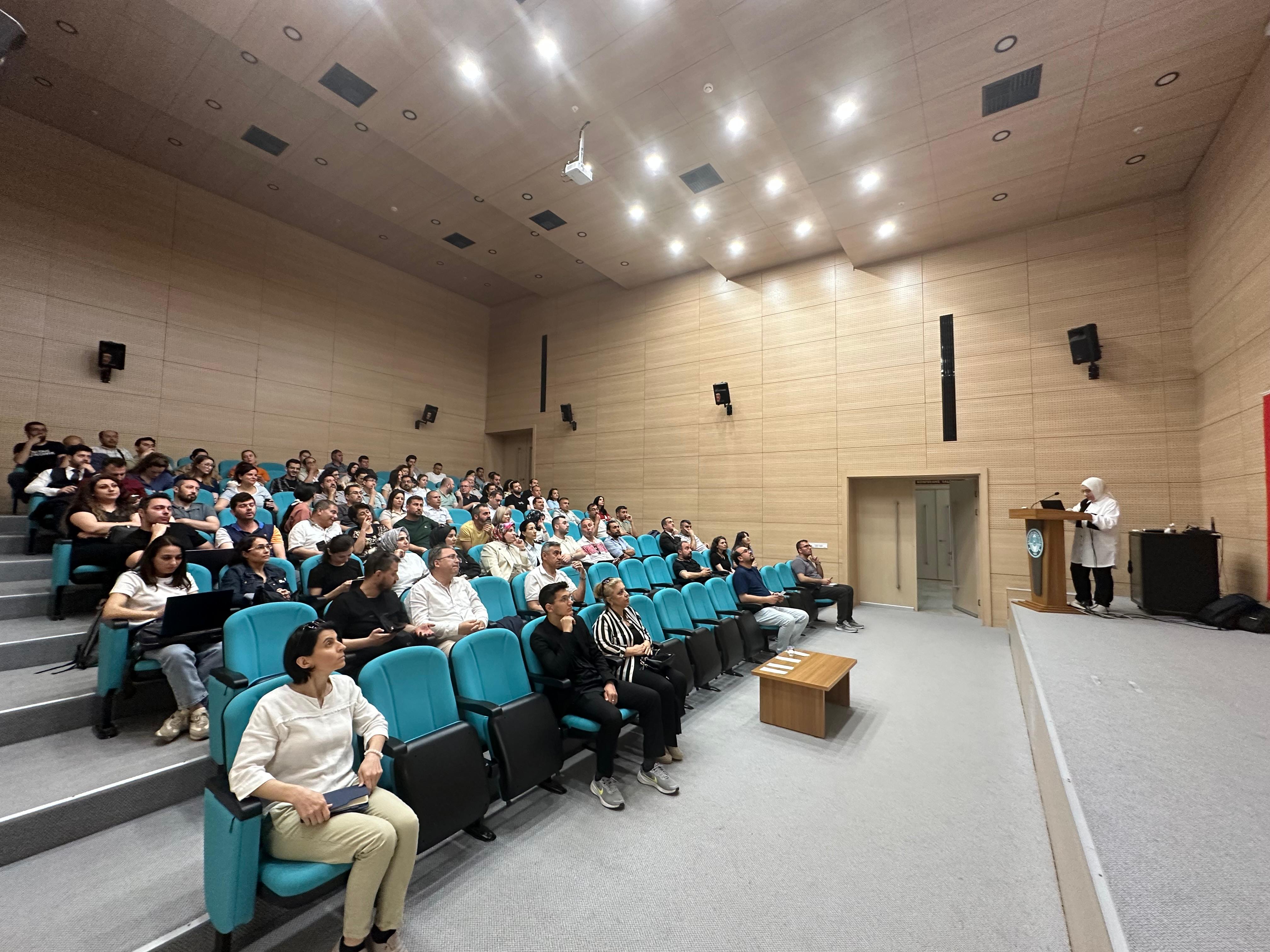 Hizmet İçi Eğitim Programı Kapsamında Üniversitemiz Personeline Web Sayfası Düzenleme Eğitimi Verildi 5