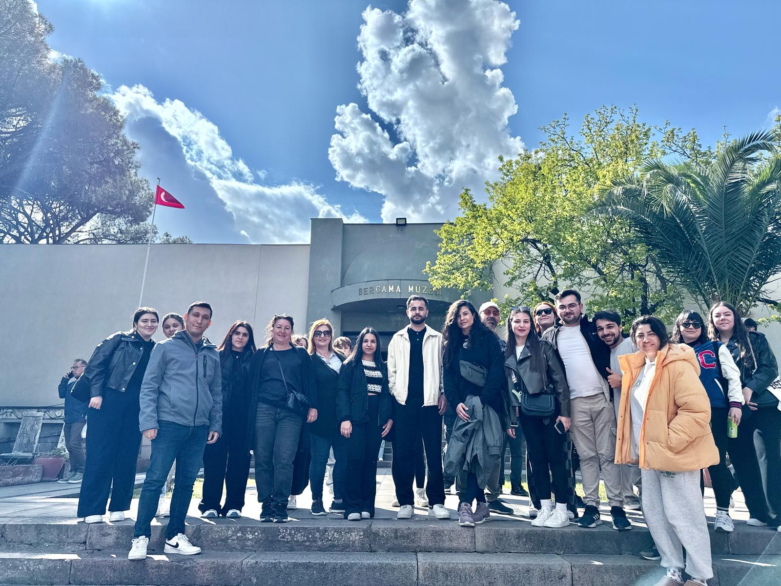 Ayvalık MYO Mimari Restorasyon Programı Kapsamında Pergamon Antik Kentine Teknik Gezi Gerçekleştirildi 3