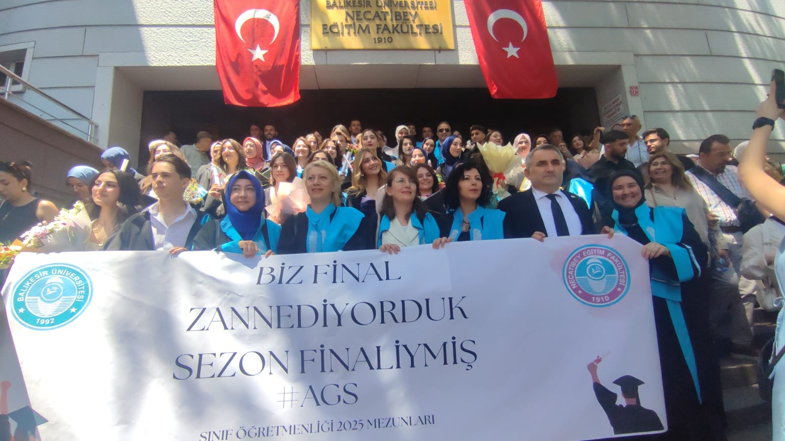 2025 Mezunlarımızı Uğurladık  10