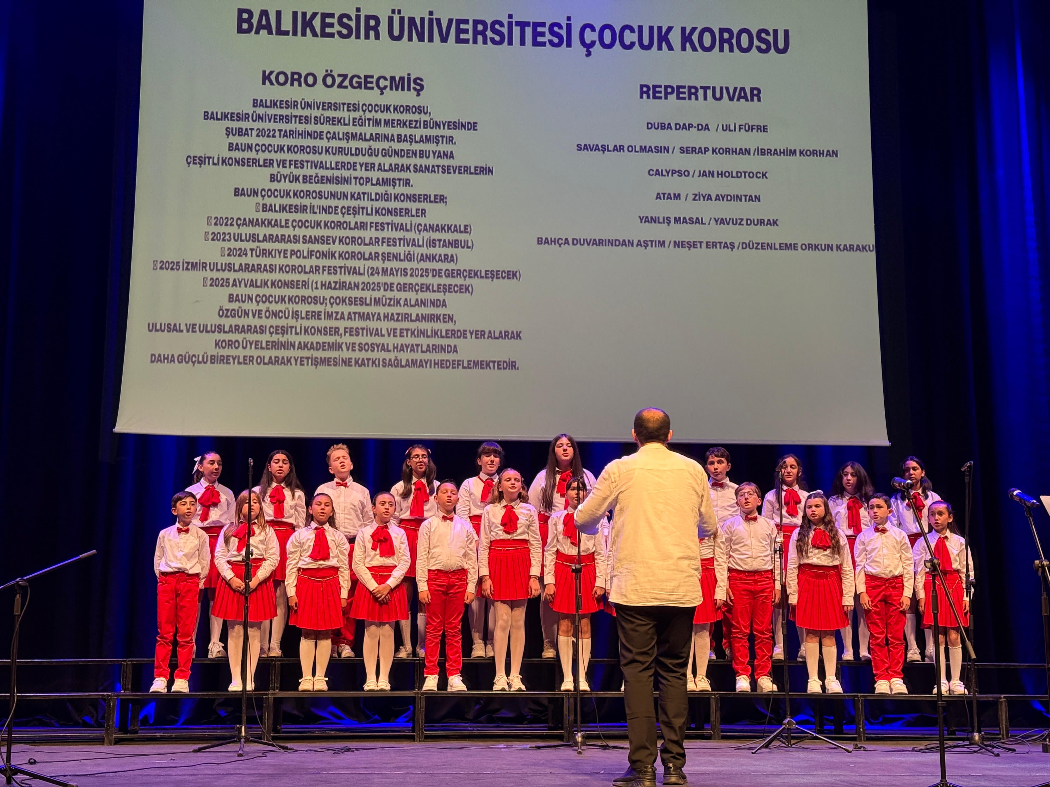 Balıkesir Üniversitesi Çocuk Korosundan Sanat ve Başarı Dolu Bir Yıl 4
