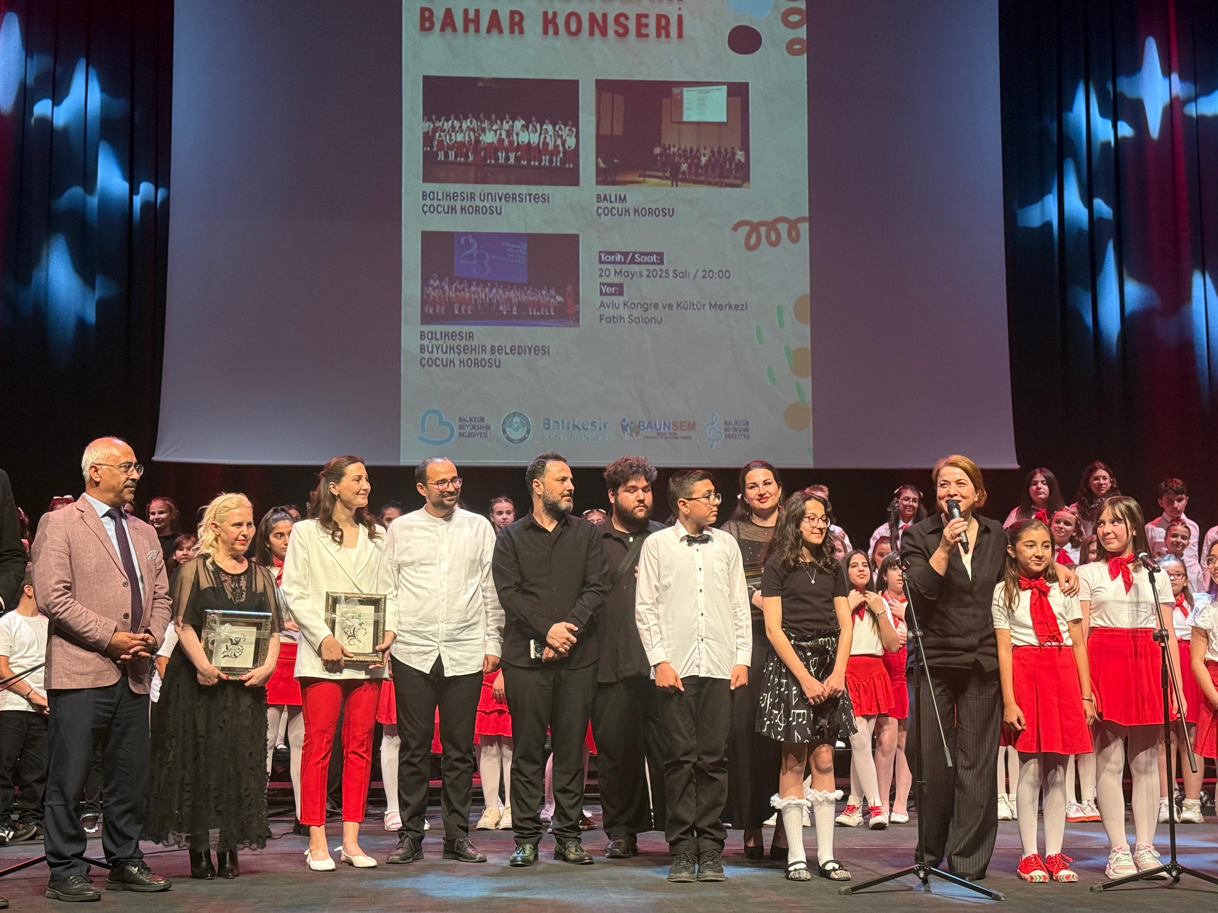 Balıkesir Üniversitesi Çocuk Korosundan Sanat ve Başarı Dolu Bir Yıl 10