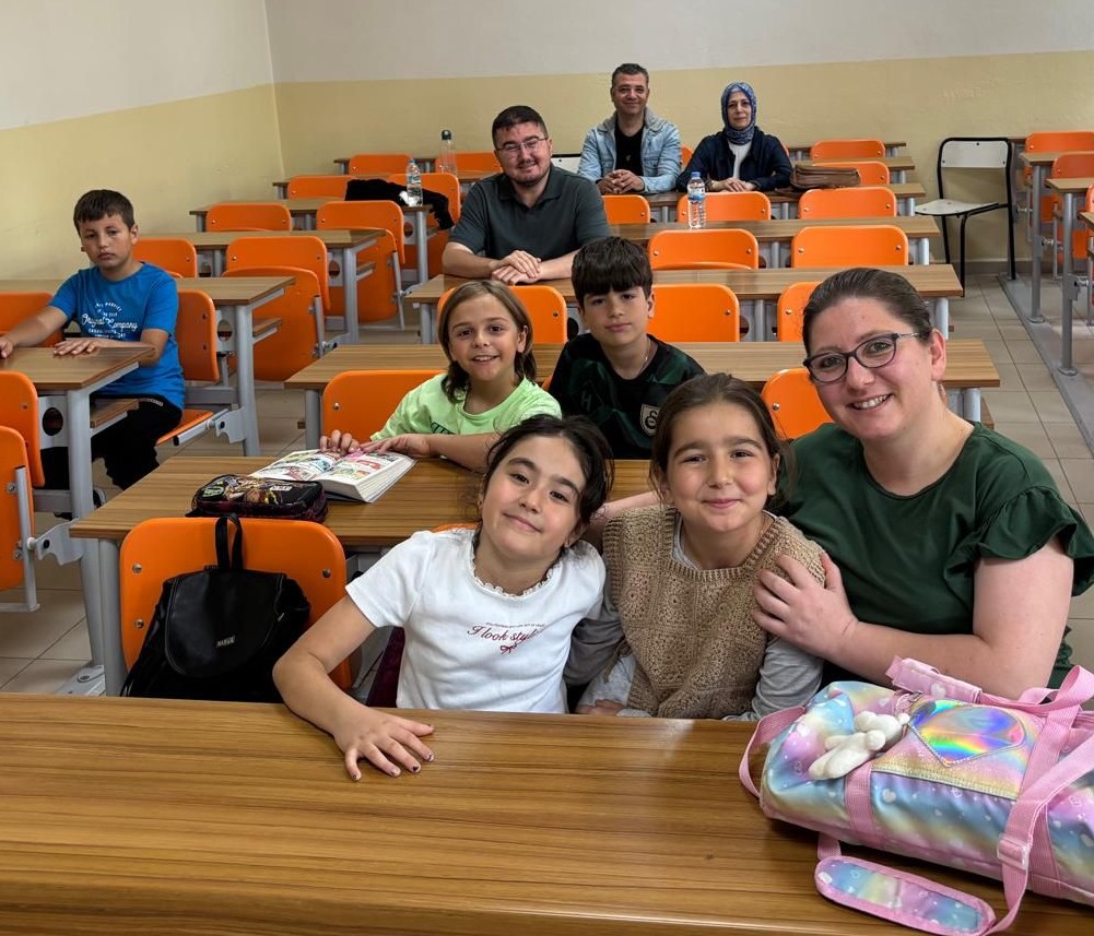 Minik Adımlarla Büyük Başarı: BAÜN’de İngilizce Konuşma Kursları Tamamlandı 2
