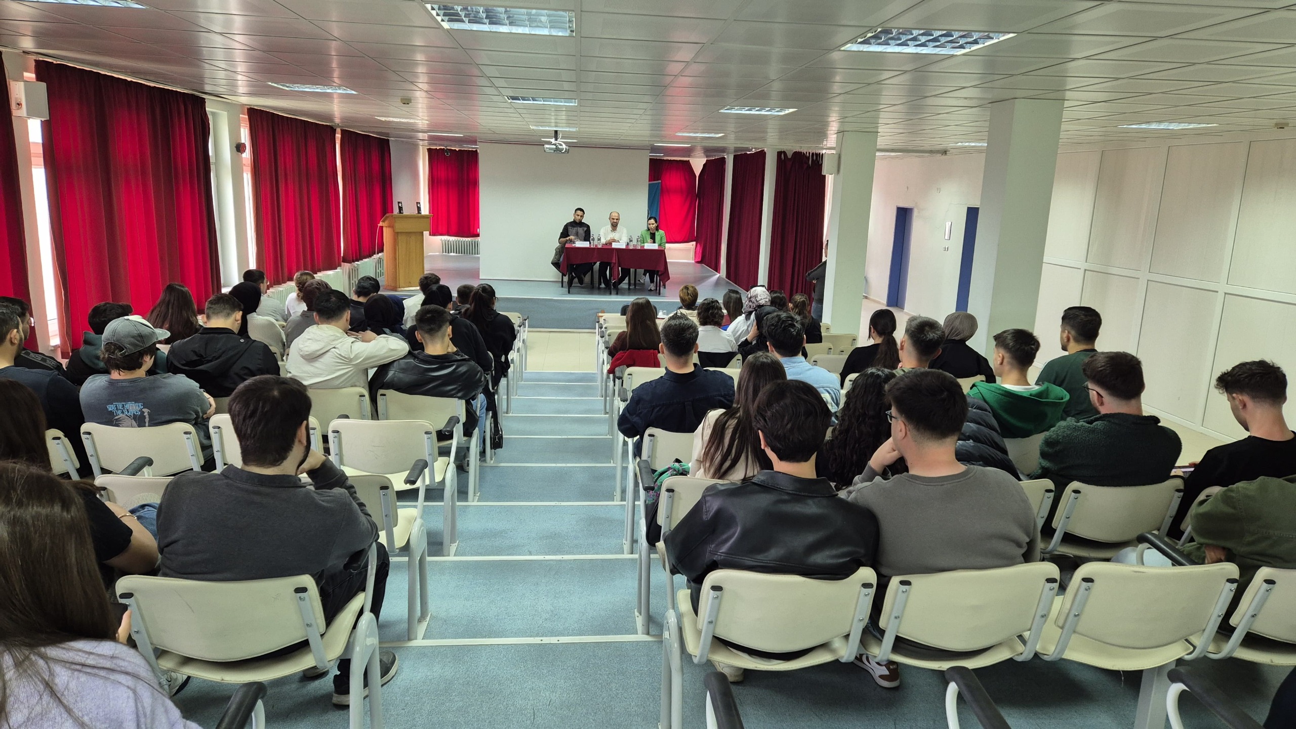 Dursunbey MYO' da Üniversite-Sektör İş Birliğinin Güzel Bir Örneği: Ormancılıkta Kariyer Sohbetleri 2