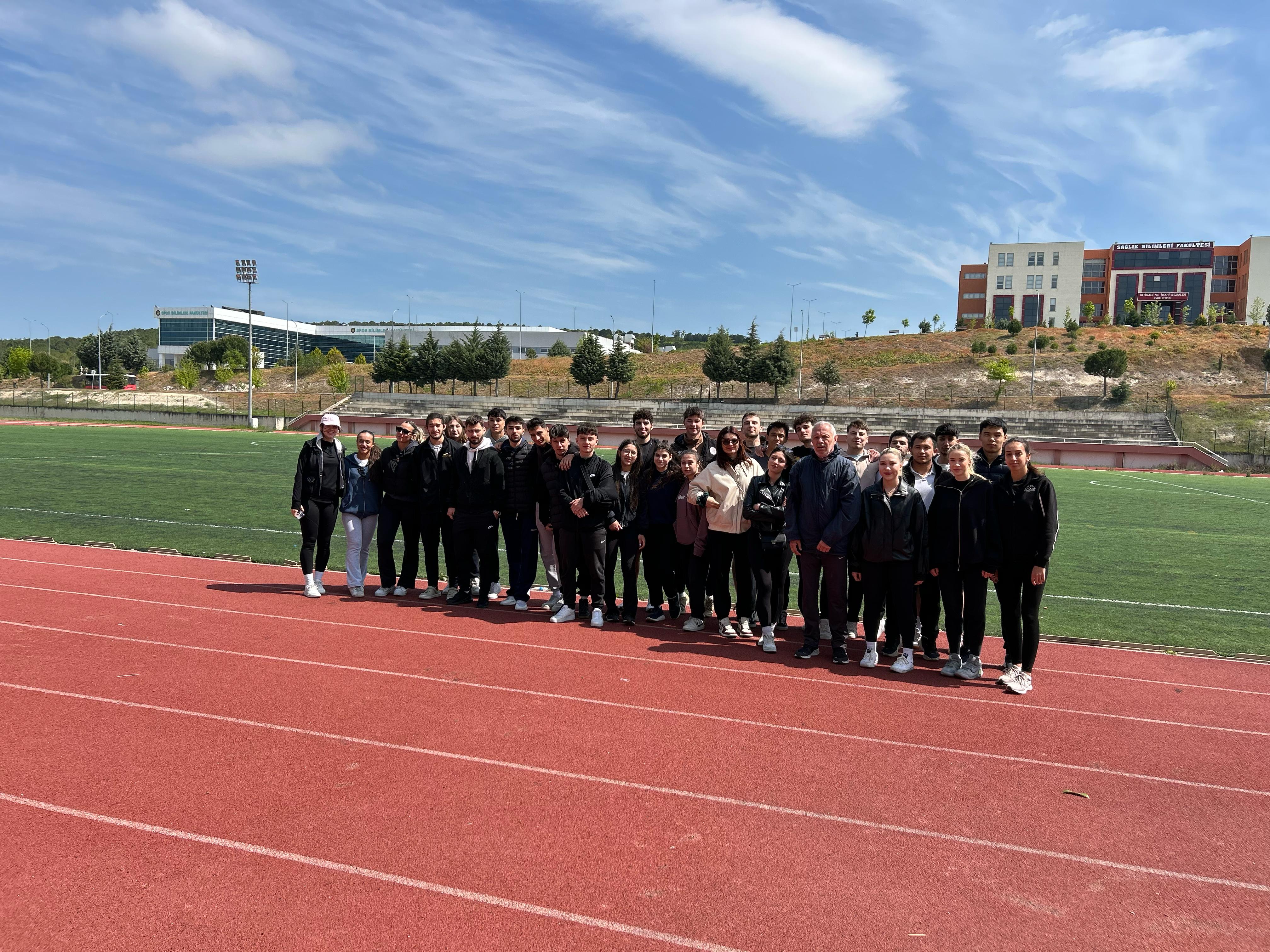 Yaşam Boyu Spor Dersi Kapsamında Yürüyüş Etkinliği