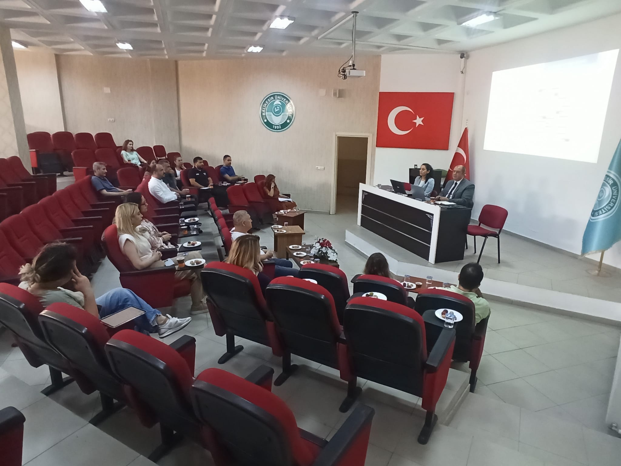 Bahar Yarıyılı Akademik Kurul Toplantısı Gerçekleştirildi. 9