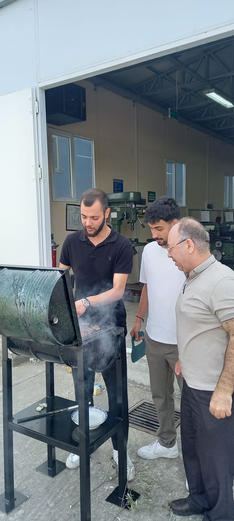 Edremit MYO Makine Programı Öğrencilerinden Fonksiyonel ve Estetik Barbekü Tasarımı 2