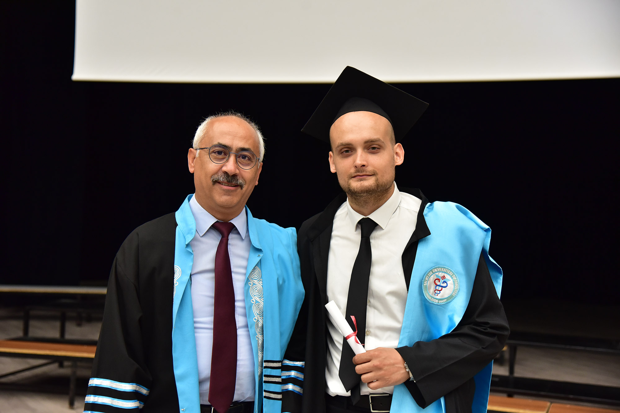 BAÜN’lü Genç Hekimler Mesleğe Uğurlandı: Tıp Fakültesinde Mezuniyet Gururu 12