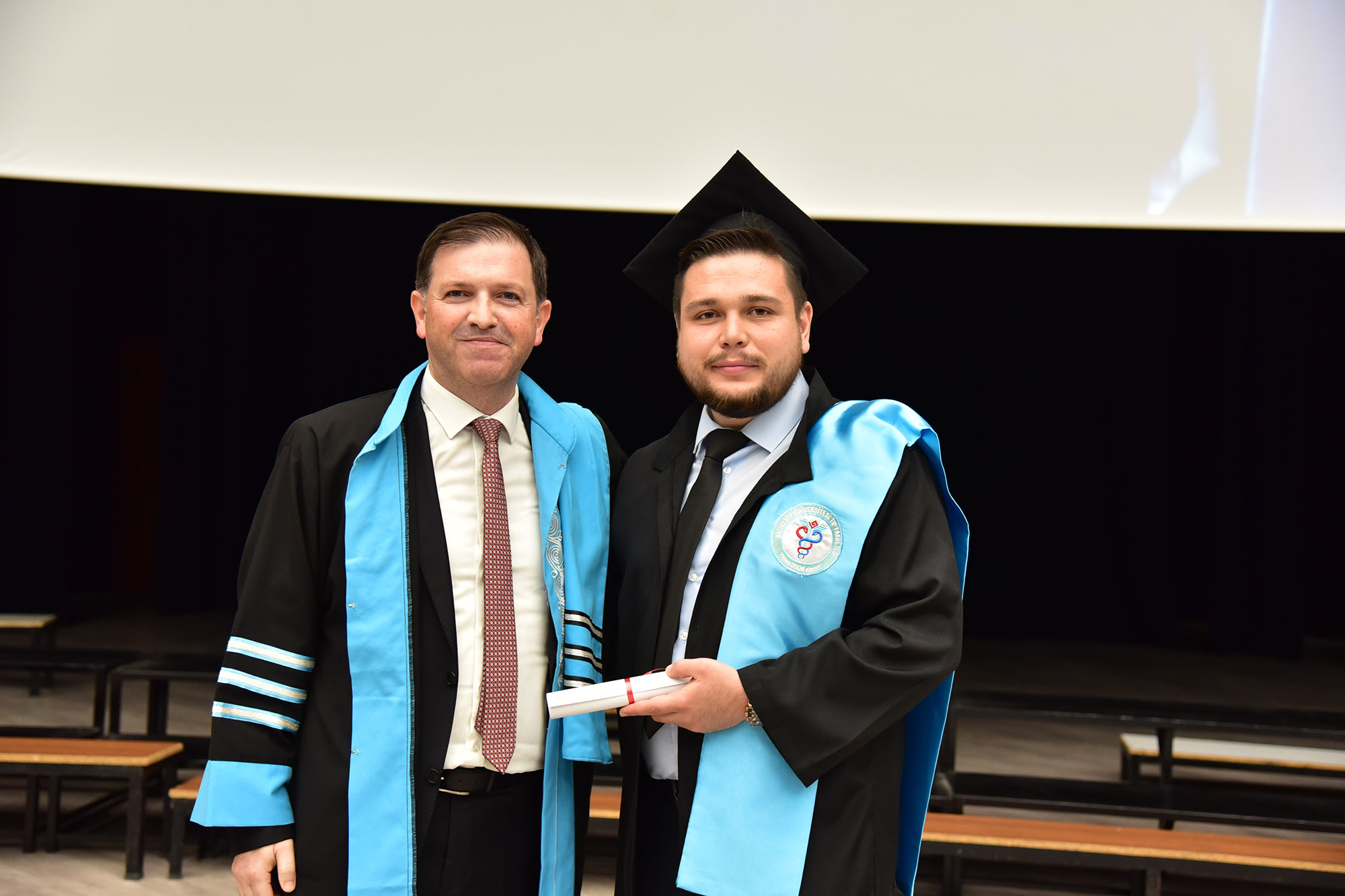 BAÜN’lü Genç Hekimler Mesleğe Uğurlandı: Tıp Fakültesinde Mezuniyet Gururu 13
