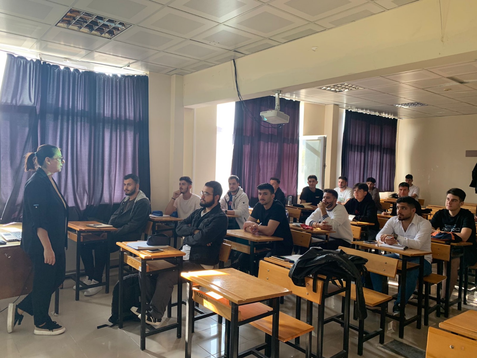 1.Sınıf Öğrencilerine Yönelik Oryantasyon Eğitimi Verildi.