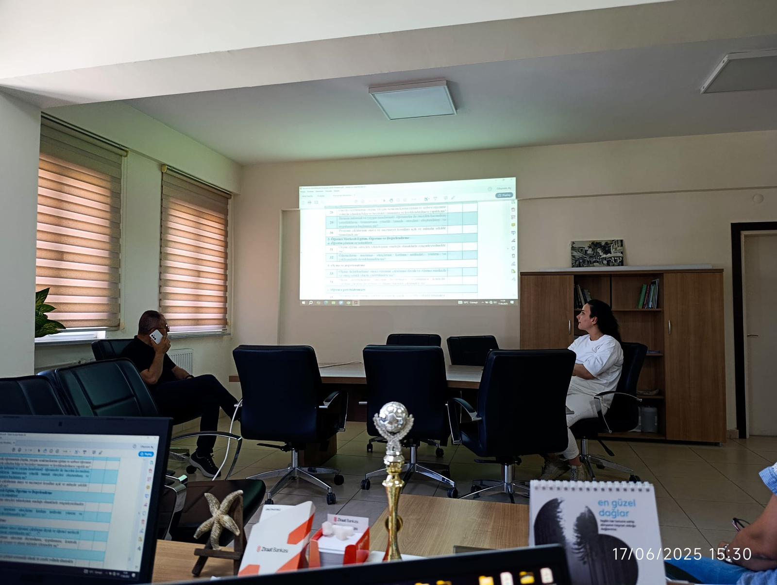 Kesput Meslek Yüksekokulumuzda Kurumsal Akreditasyon Programı (KAP) Toplantısı Tüm Bölümlerimizin Katılımı İle Gerçekleştirildi. 2