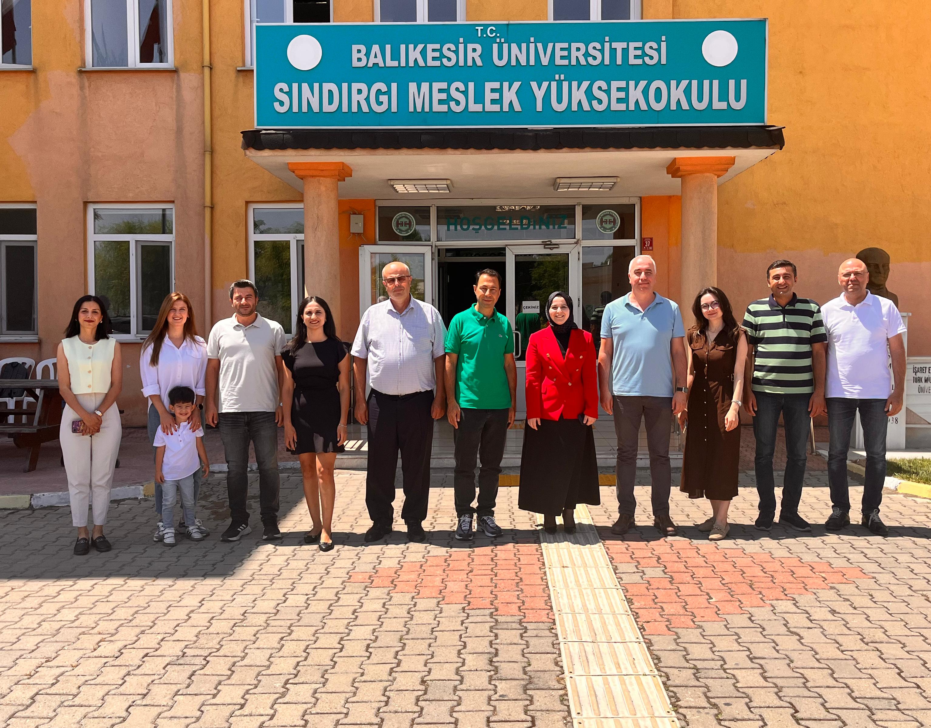 Kaymakam Hanımdan Okulumuza Veda Ziyareti