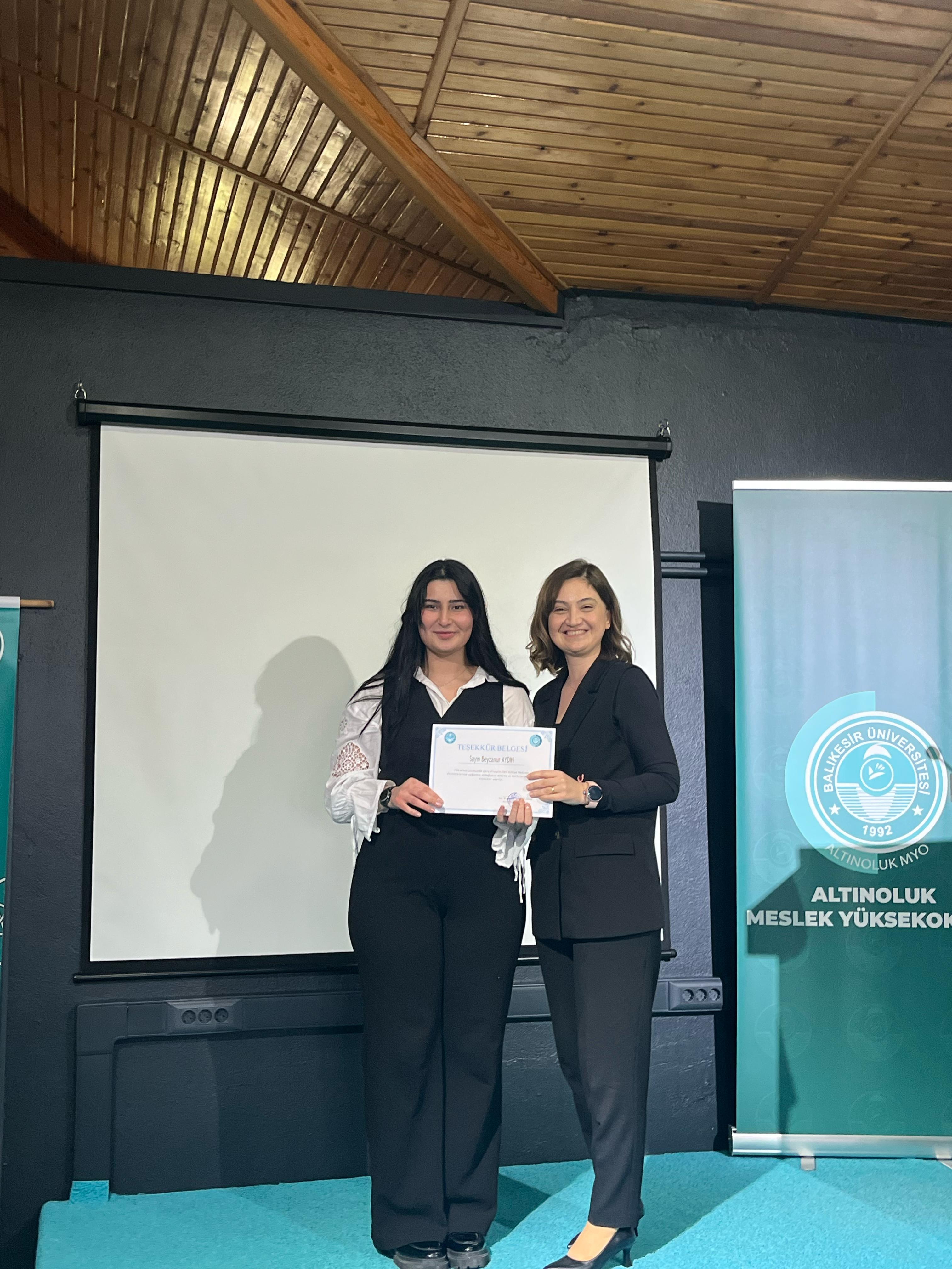 Kimya Teknolojisi Programı Öğrencileri Proje Dersi Kapsamında Sunumlarını Gerçekleştirdi 2