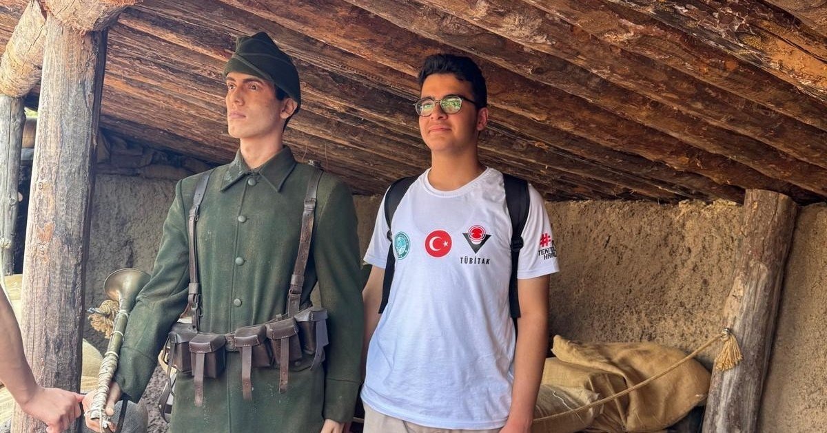 Deprem Bölgesinden Gelen Gençlerle Tarihin ve Bilimin İzinde Çanakkale Ruhu Nanoteknolojiyle Buluştu 3