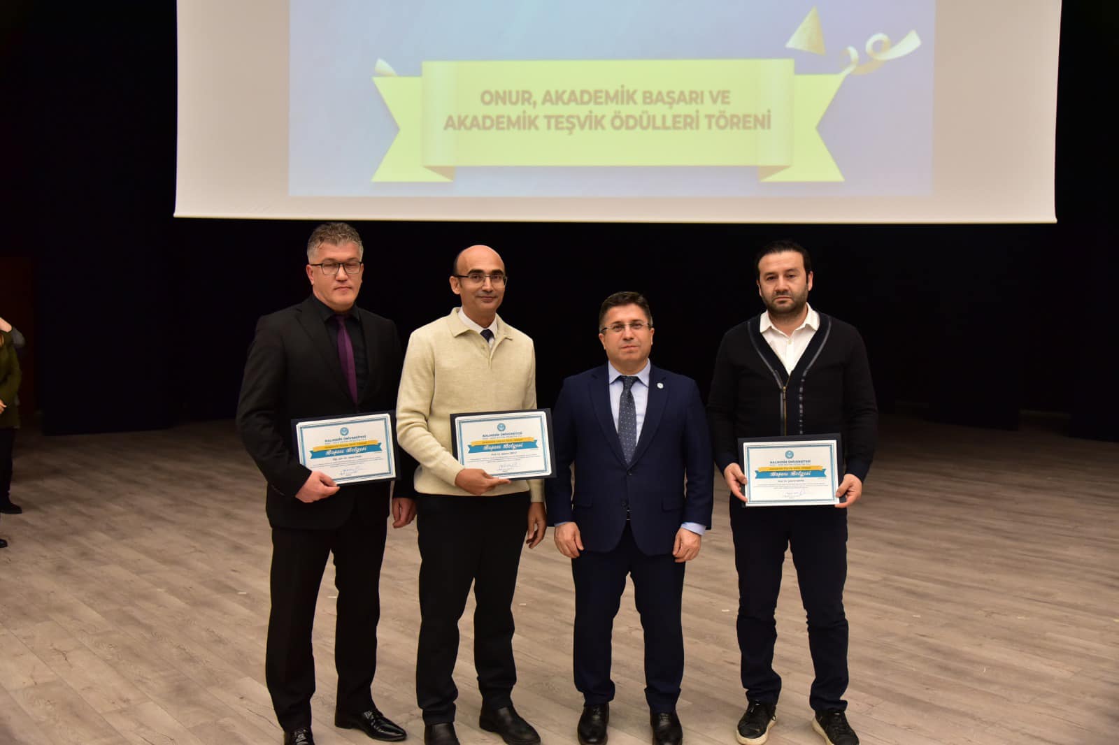 Bölümümüz Öğretim Elemanları Akademik Teşvik Ödülüne layık görüldü