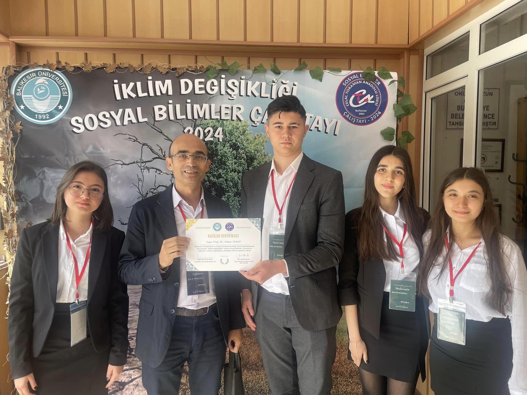 Öğretim Üyemiz Tarafından Lise Öğrencilerine Bilimsel Sunum Gerçekleştirildi