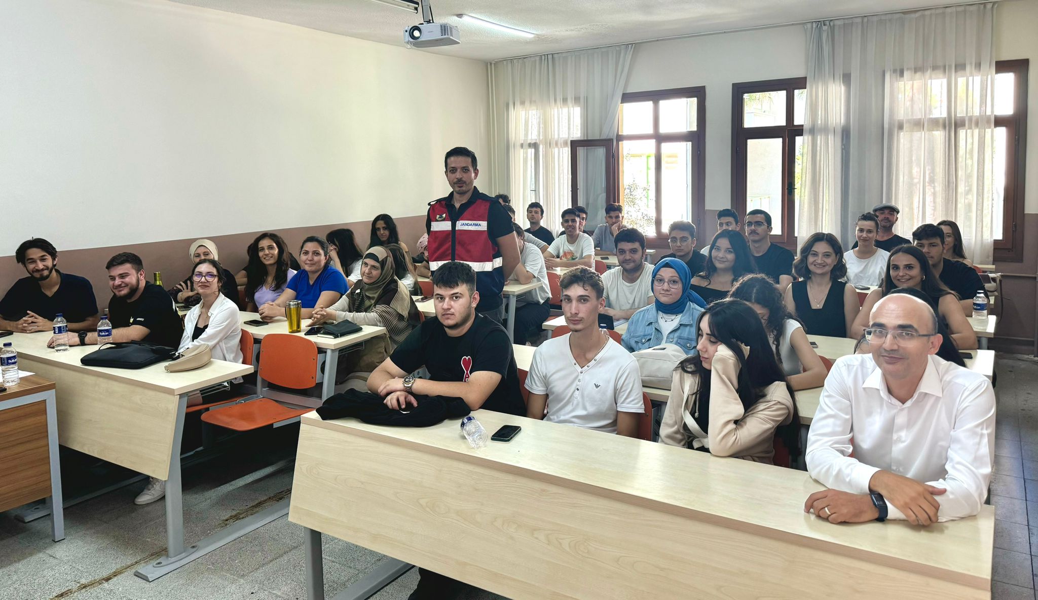 Yüksekokulumuzda Siber Farkındalık ve Bilinçlendirme Eğitimi Gerçekleştirildi