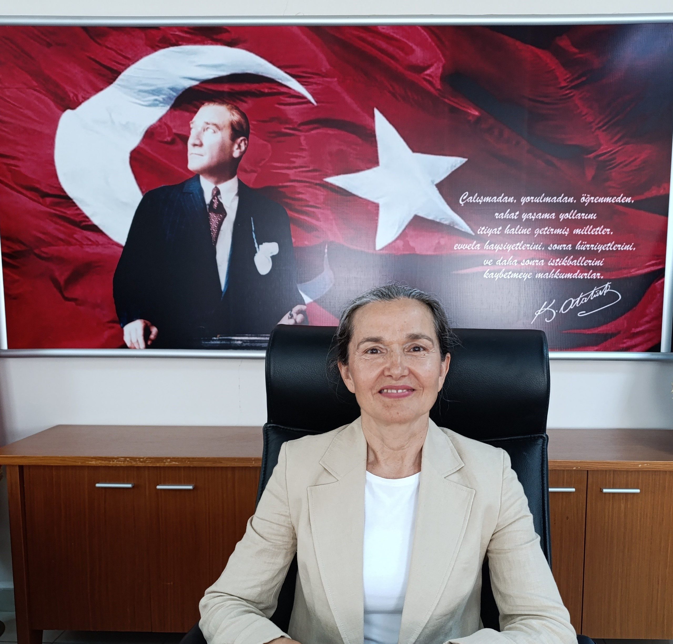 AYŞE TURABİ