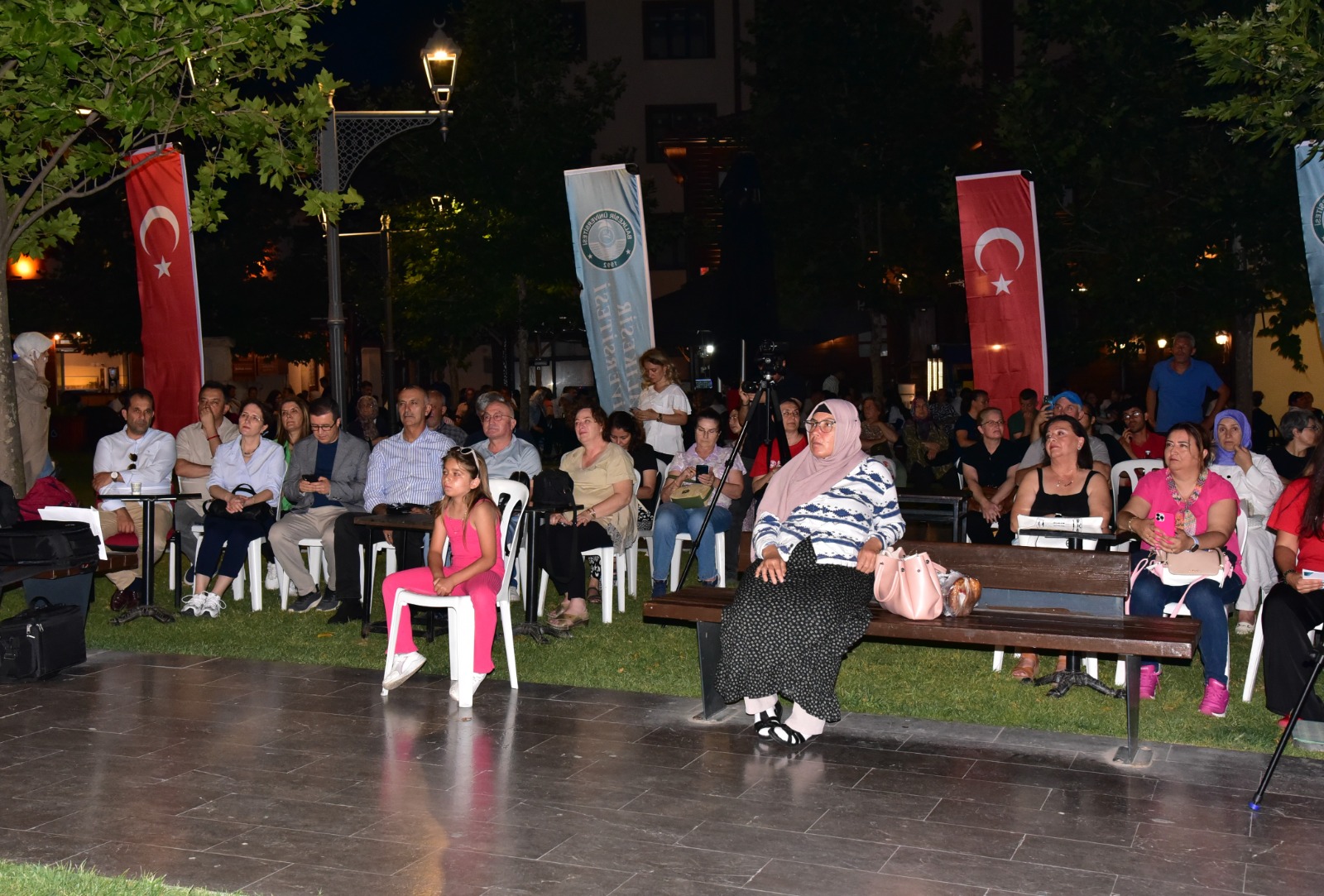 BAÜN Bilim Kafe Serisi’nin İlk Buluşması “Meslekler ve Kariyer Yolculuğu” Büyük İlgi Gördü 6