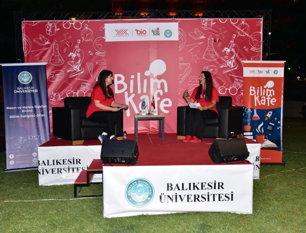 Balıkesir Üniversitesi Bilim Kafe Serisi İlk Buluşması: Meslekler ve Kariyer Yolculuğu Büyük İlgi Gördü 2