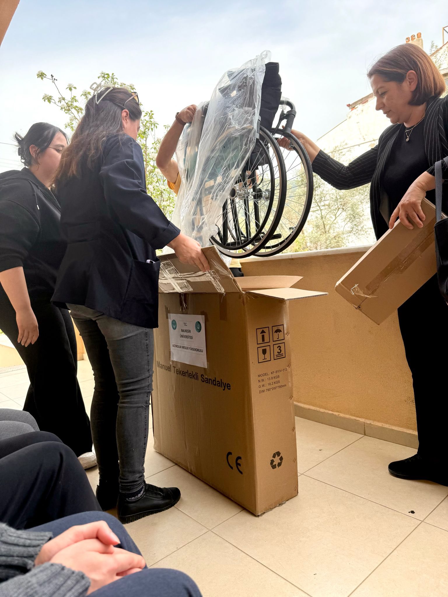 Sosyal Sorumluluk Projesi Kapsamında Gamsız Ailesine Anlamlı Ziyaret Gerçekleştirildi 5